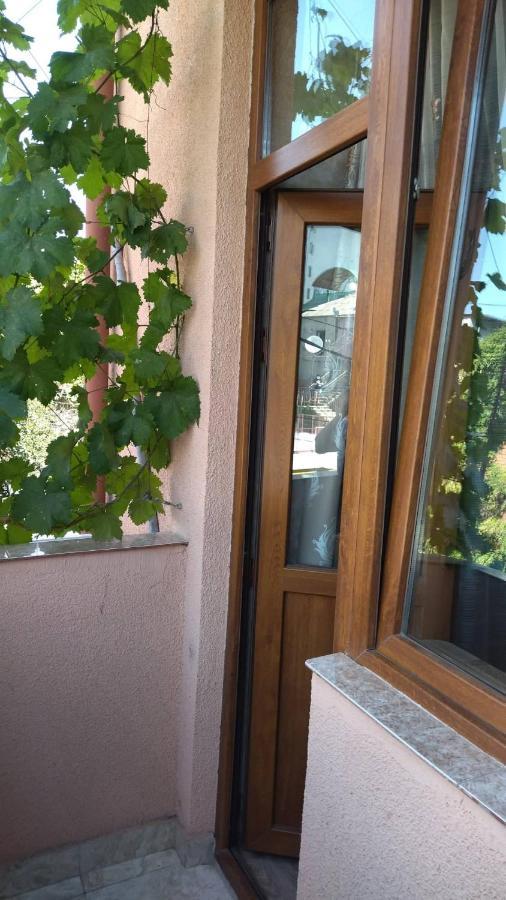 Aparthotel Otin Tbilisi Exteriör bild